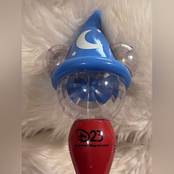 Disney D23 Expo 2024 Glow Wand Exclusive From Honda Center LE - Picture 4 of 9
